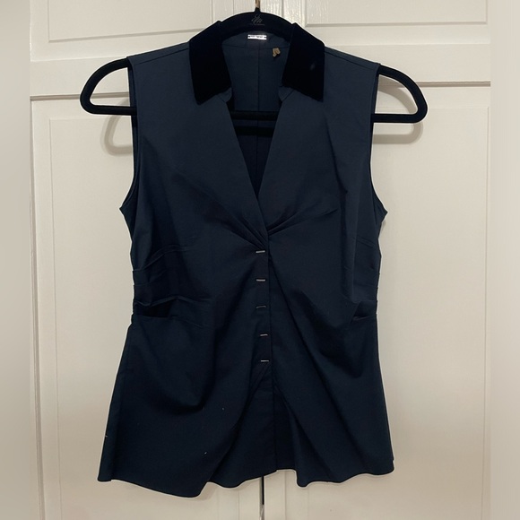Elie Tahari Tops - Elie Tahari Navy Crushed Velvet Collared Sleevless Fitted Button Front Blouse
